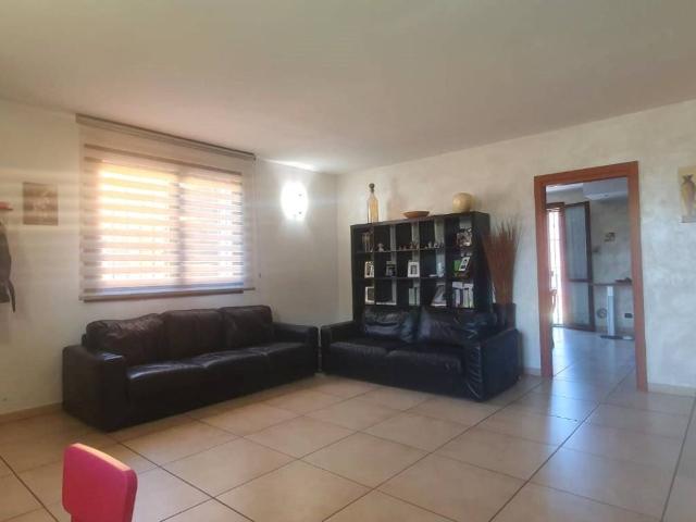 Villa Indipendente in vendita a Cadeo, Reggio Emilia