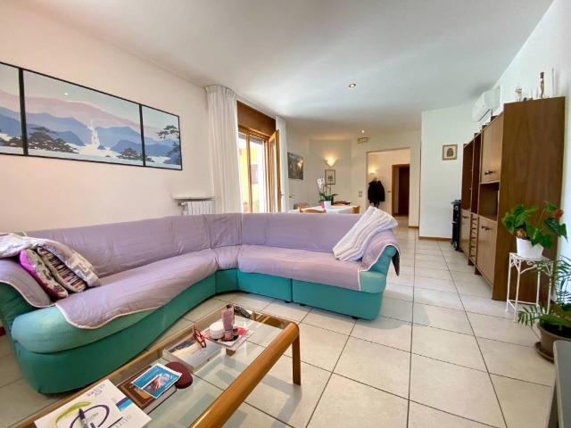 Villa Indipendente in vendita a Cadoneghe, Veneto