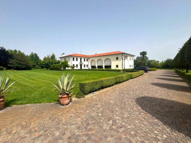 Villa Indipendente in vendita a Castagnara, Padova