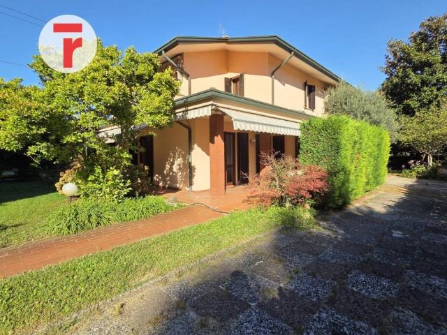 Villa Indipendente in vendita a Castagnara, Padova
