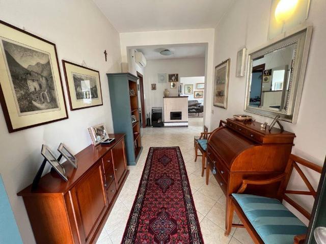 Villa Indipendente in vendita a Cadoneghe, Semoin