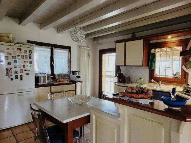 Villa Indipendente in vendita a Semoin, Bragni