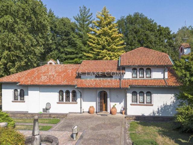 Villa Indipendente in vendita a Bulgorello, Cadorago