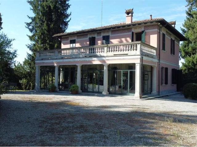 Villa Indipendente in vendita a Bulgorello, Fino Mornasco