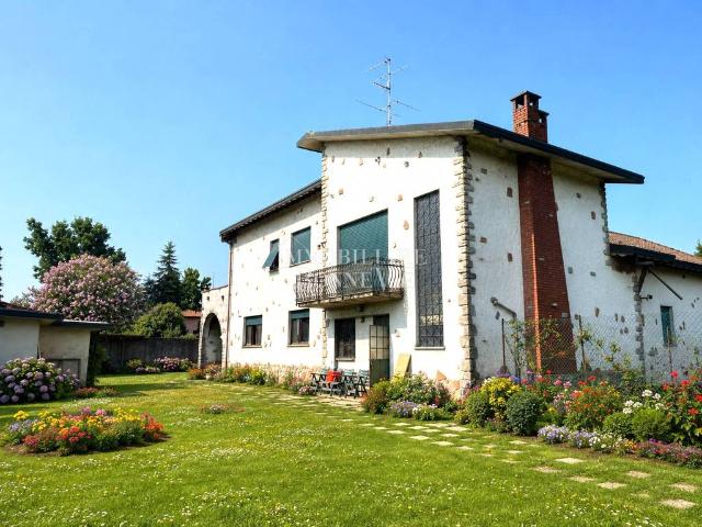 Villa Indipendente in vendita a Caslino al Piano, Cadorago