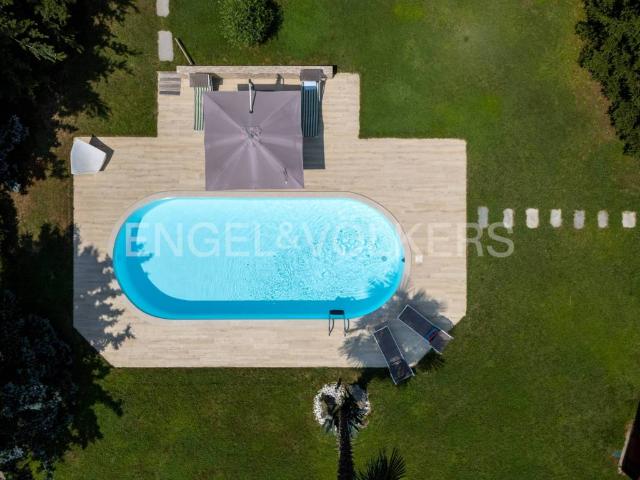 Villa Indipendente in vendita a Montelungo, Cadrezzate