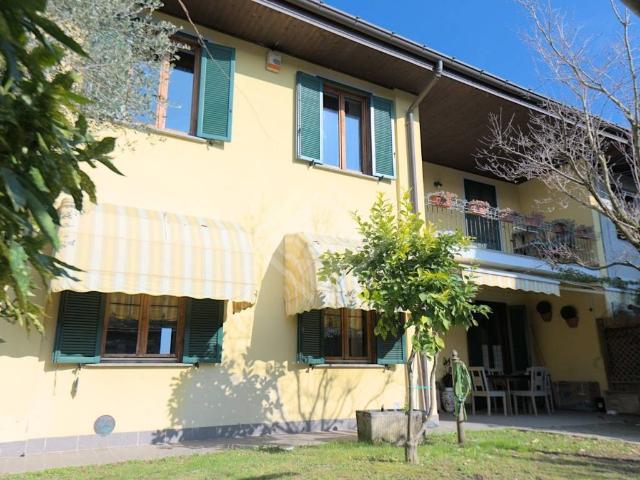 Villa Indipendente in vendita a Osmate, Varese