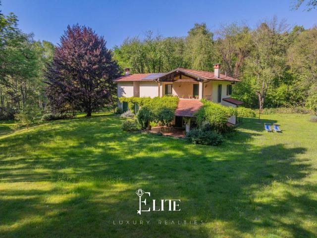 Villa Indipendente in vendita a Osmate, Varese