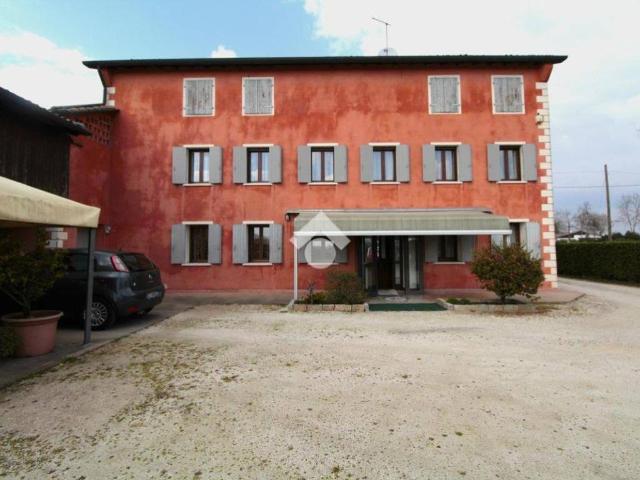 Villa Indipendente in vendita a Fonte, Caerano San Marco