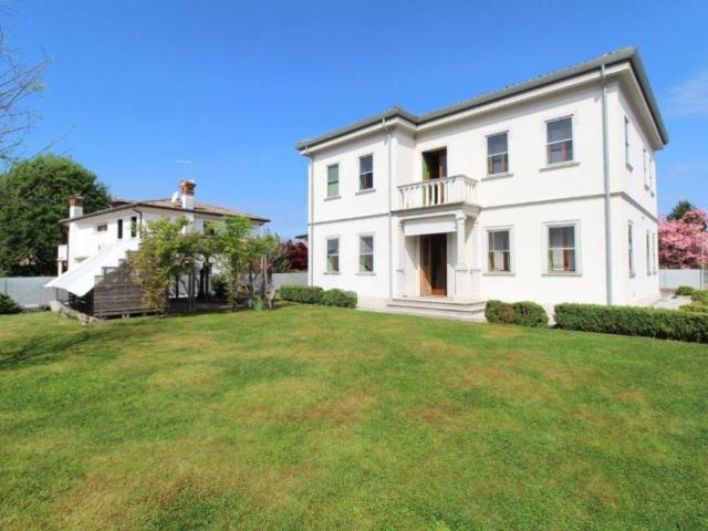 Villa Indipendente in vendita a Fonte, Caerano San Marco