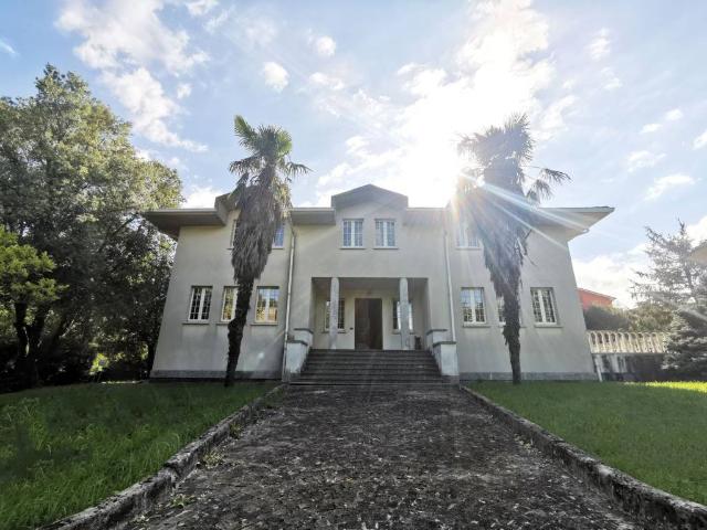 Villa Indipendente in vendita a Molaccione, Cagli