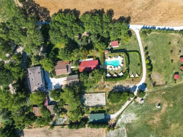 Villa Indipendente in vendita a Marche, Pesaro E Urbino