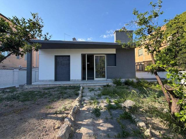 Villa Indipendente in vendita a Genneruxi, Cagliari