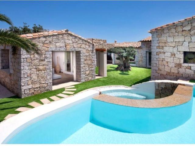 Villa Indipendente in vendita a Cagliari, Sardigna/Sardegna