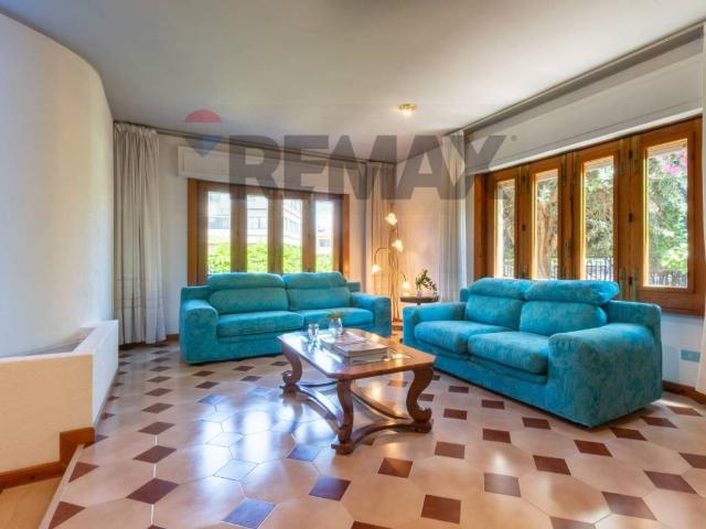 Villa Indipendente in vendita a Monreale, Cagliari