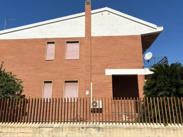 Villa Indipendente in vendita a Genneruxi, Cagliari