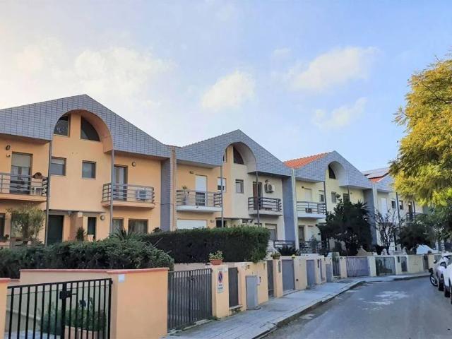 Villa Schiera in vendita a Quartiere Europeo, Cagliari
