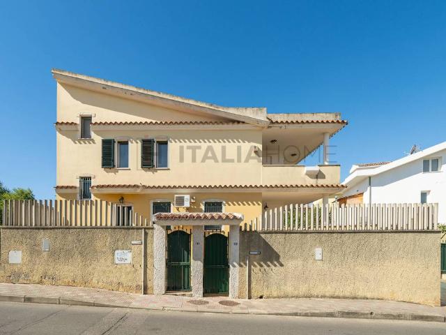 Villa Indipendente in vendita a Is Campus, Cagliari