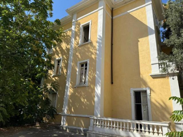 Villa Indipendente in vendita a Tuvixeddu-Tuvumannu, Cagliari