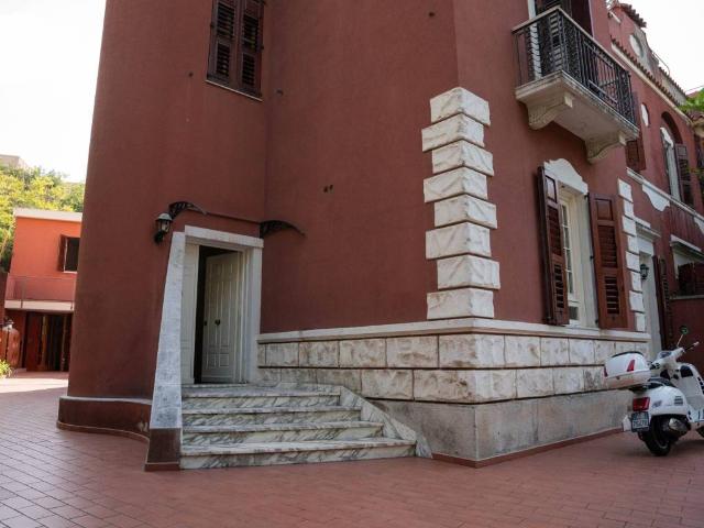 Villa Indipendente in vendita a Tuvixeddu-Tuvumannu, Cagliari