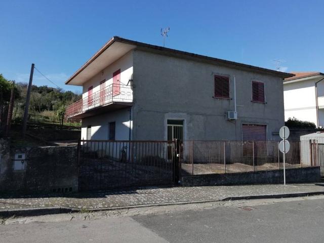 Villa Indipendente in vendita a Caiazzo, Campania