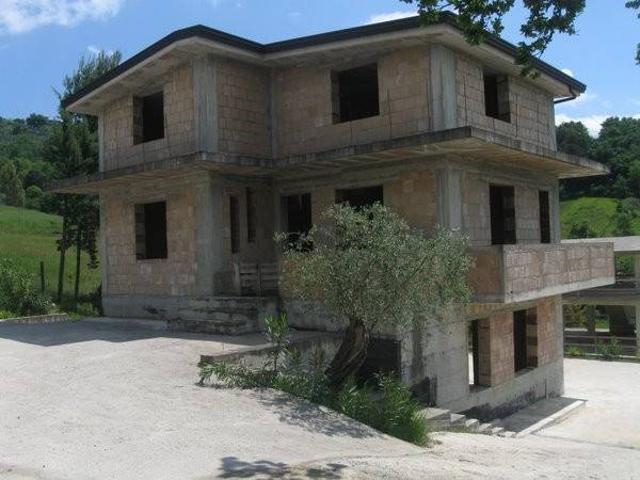 Villa Indipendente in vendita a Caiazzo, Campania