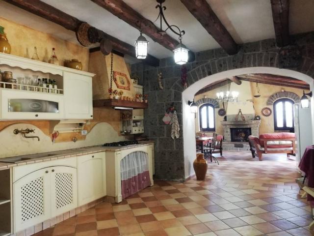 Villa Indipendente in vendita a Bosco di Caiazzo, Caiazzo