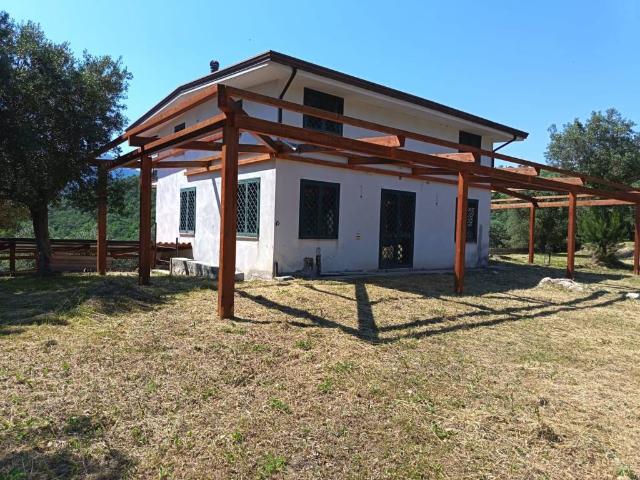 Villa Indipendente in vendita a Caiazzo, Campania