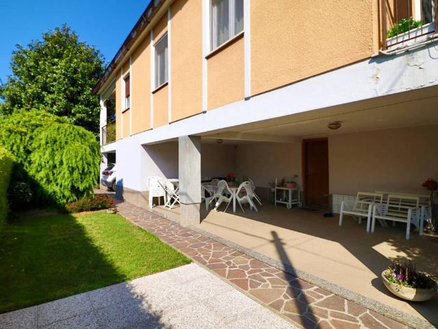 Villa Indipendente in vendita a Cairate, Lombardia