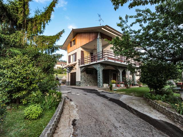 Villa Indipendente in vendita a Cairo Montenotte, Liguria