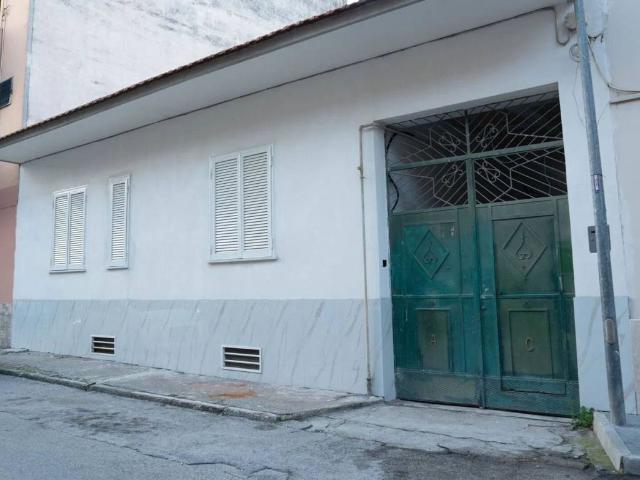 Villa Indipendente in vendita a Caivano, Campania