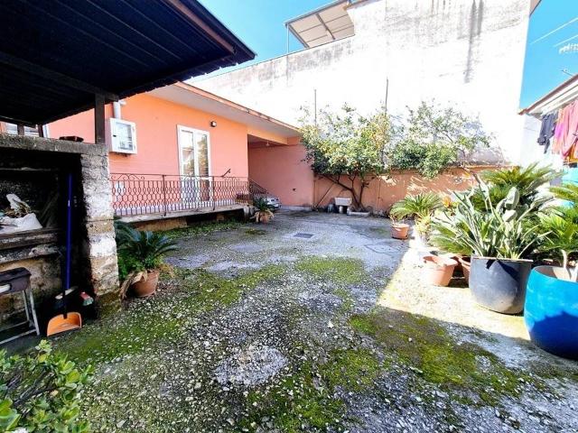 Villa Indipendente in vendita a Caivano, Campania