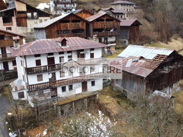 Villa Indipendente in vendita a Calalzo Di Cadore, Veneto