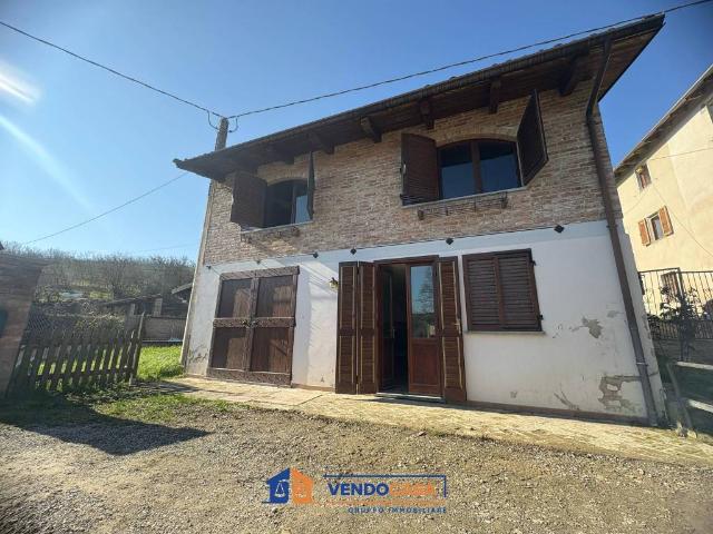 Villa Indipendente in vendita a Piemonte, Asti