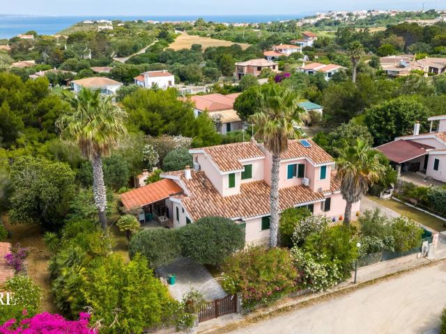 Villa Indipendente in vendita a Calasetta, Sardigna/Sardegna