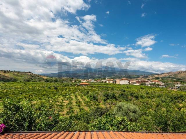 Villa Indipendente in vendita a Lapide Pasteria, Calatabiano