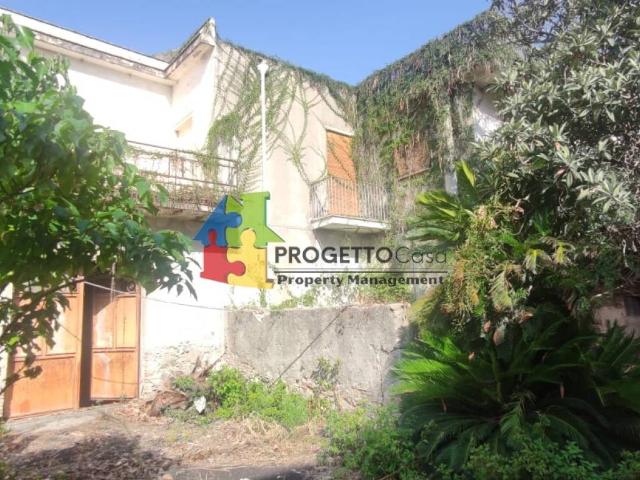 Villa Indipendente in vendita a Calatabiano, Sicilia