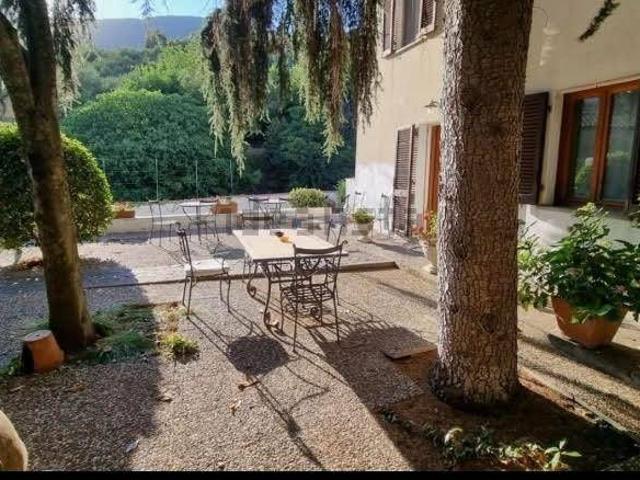Villa Indipendente in vendita a La Corte, Calci