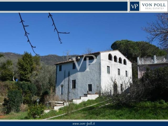 Villa Indipendente in vendita a Montemagno, Calci
