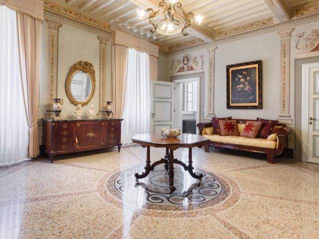 Villa Indipendente in vendita a Nicosia-Rezzano, Calci