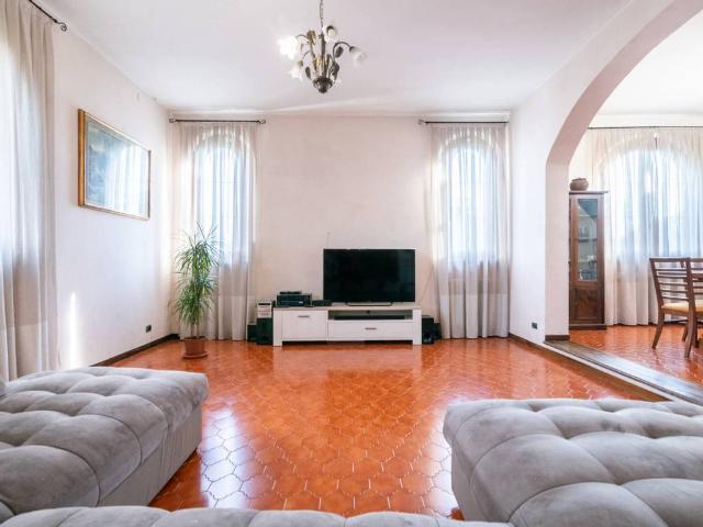 Villa Indipendente in vendita a Oltrarno, Calcinaia
