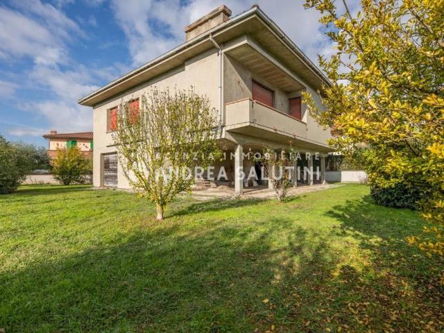 Villa Indipendente in vendita a Oltrarno, Calcinaia