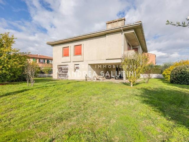 Villa Indipendente in vendita a Oltrarno, Calcinaia