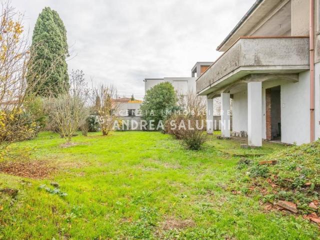 Villa Indipendente in vendita a Oltrarno, Calcinaia