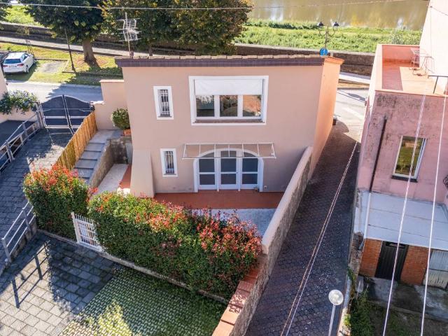 Villa Indipendente in vendita a Oltrarno, Calcinaia