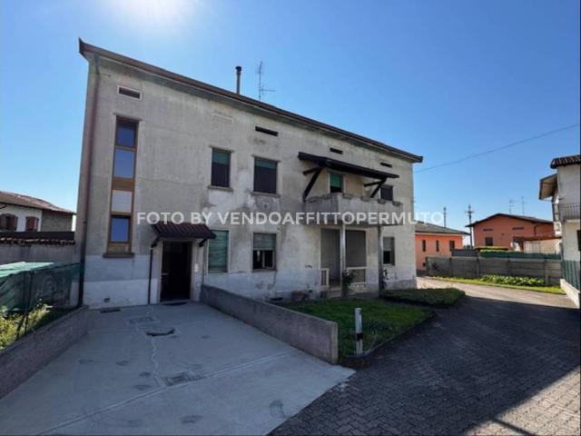 Villa Indipendente in vendita a Calcinate, Lombardia