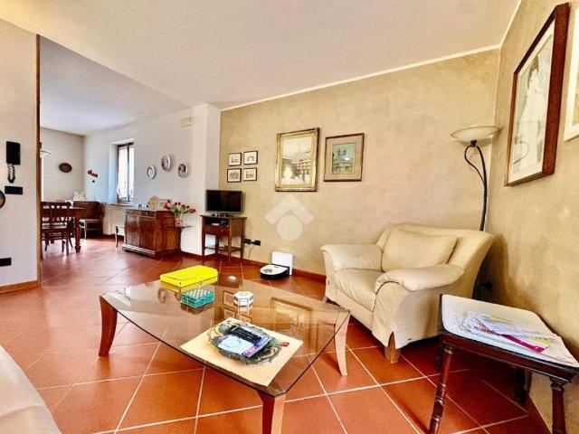 Villa Indipendente in vendita a Calcinate, Lombardia