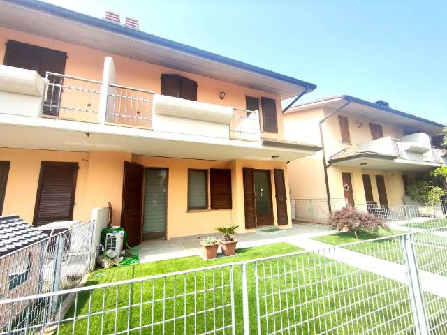 Villa Indipendente in vendita a Calcinate, Lombardia