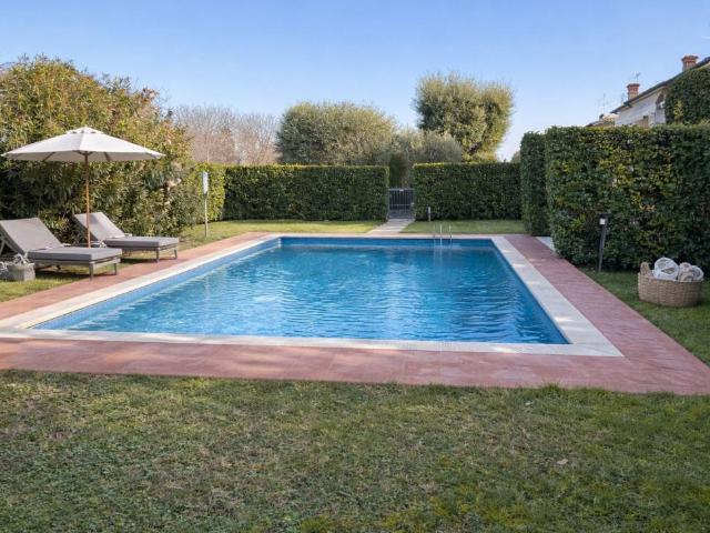 Villa Indipendente in vendita a Calcinato, Lombardia