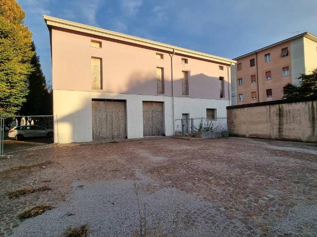 Villa Indipendente in vendita a Calcinato, Lombardia